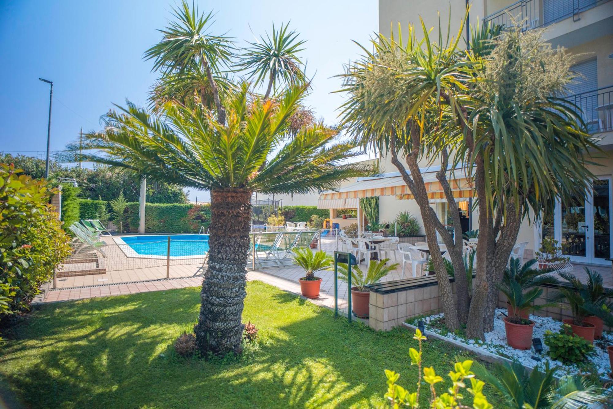 Aparthotel Gloria